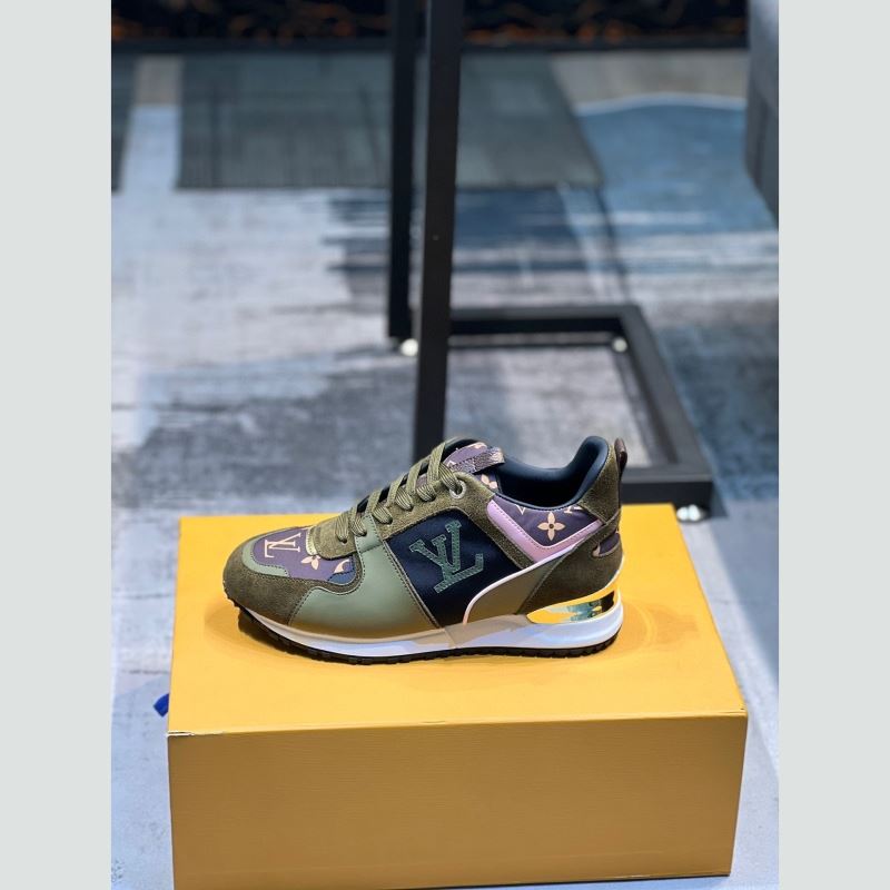 l**is V*t*n sneakers